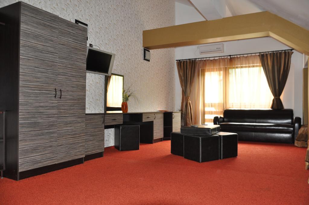 Pensiunea Valahia ブレゾイ 部屋 写真
